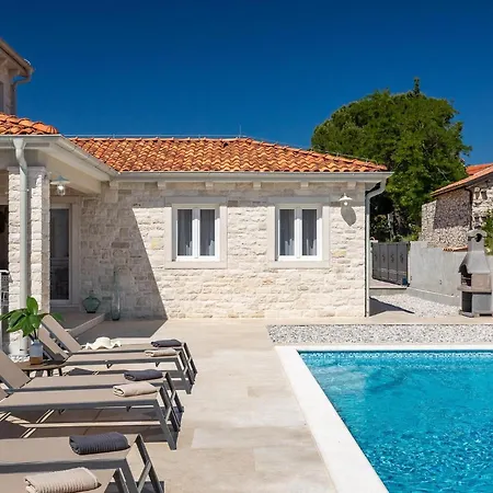 Leon Ferienhaus Martincici