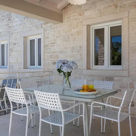 Leon بيت للعطل Martincici